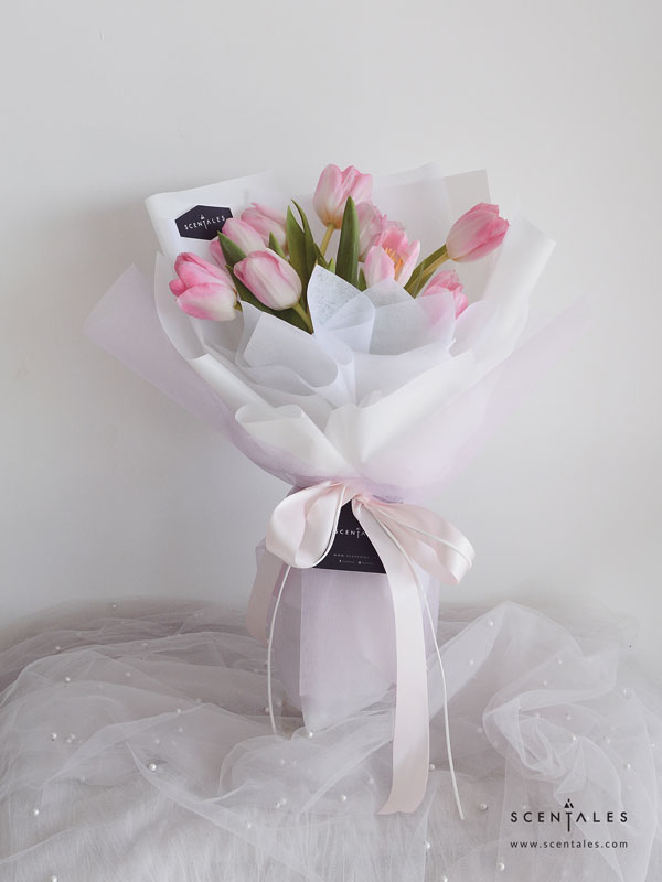 minimalist-pink-tulip-flower-bouquet-white-purple-01-600x800 (Pre-order) Minimalist Pink Tulip Flower Bouquet - Image 1