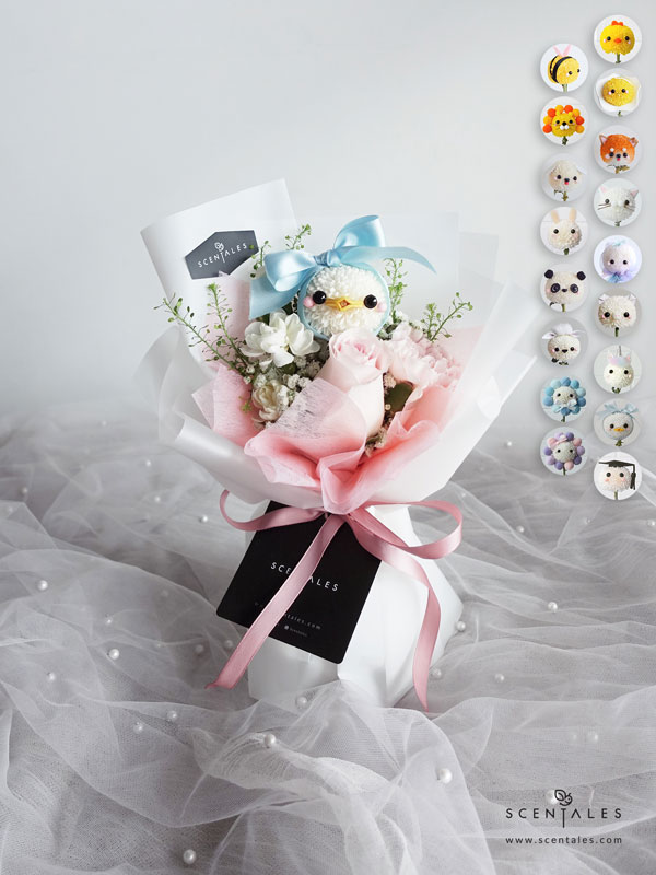 sweet-fantasy-flower-bouquet-00-600x800 Sweet Fantasy Petite Flower Bouquet - Image 1