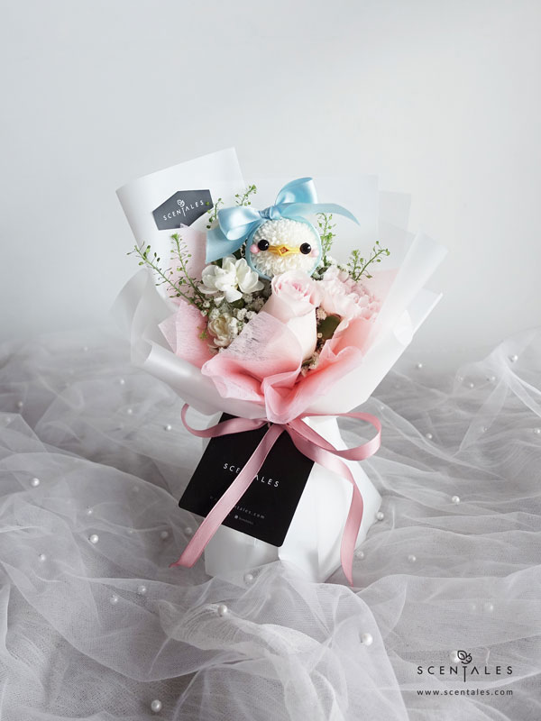 sweet-fantasy-flower-bouquet-01-600x800 Sweet Fantasy Petite Flower Bouquet - Image 2